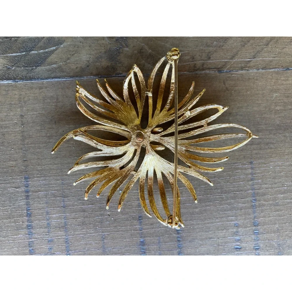 Monet Vintage Gold Tone Sunburst Floral Brooch Textured Petal Pin Statement